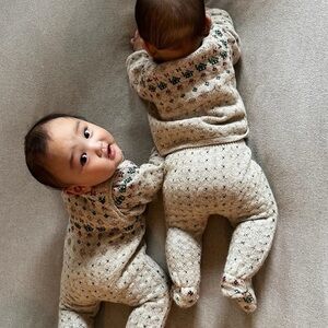 ZARA Knit Footed Leggings